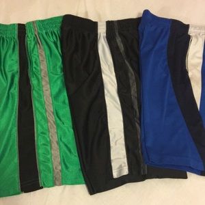 3 PAIRS BOYS ATHLETIC SHORTS. SZ M 10-12